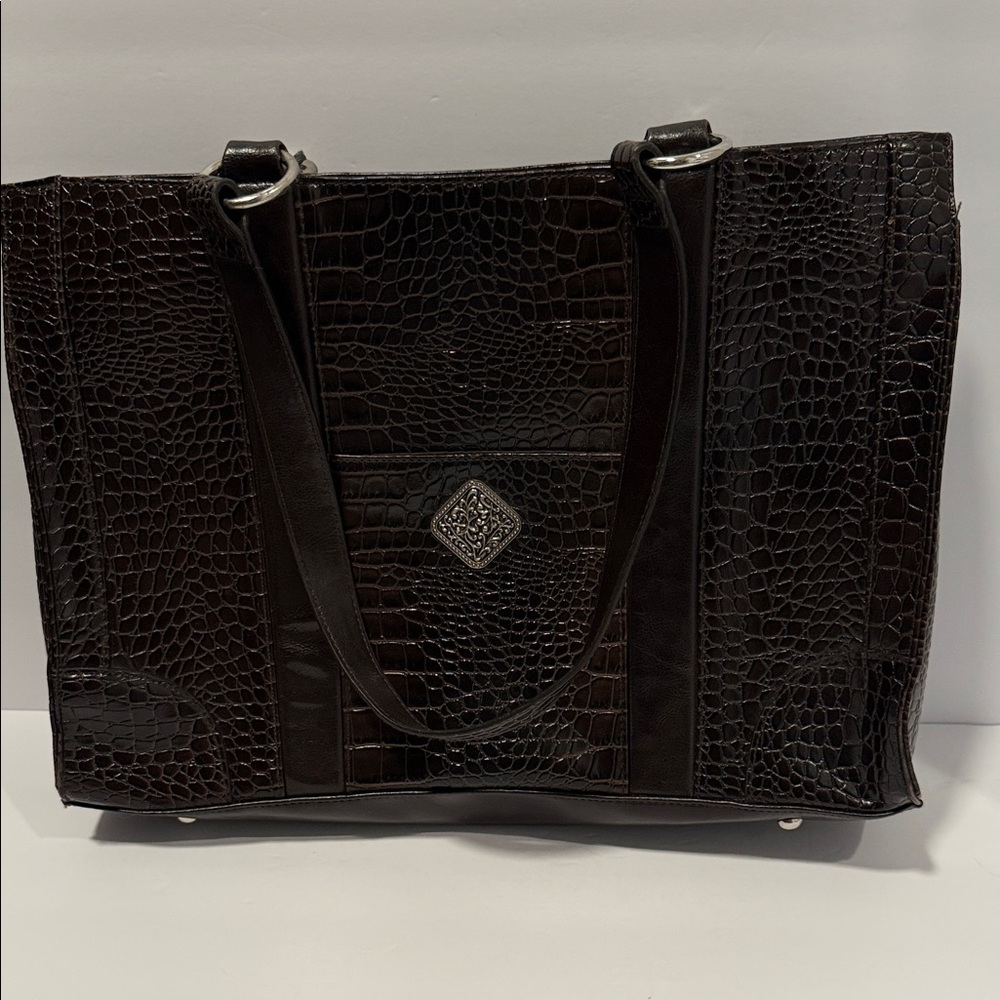 Chic Black Crocodile-Embossed Tote Bag